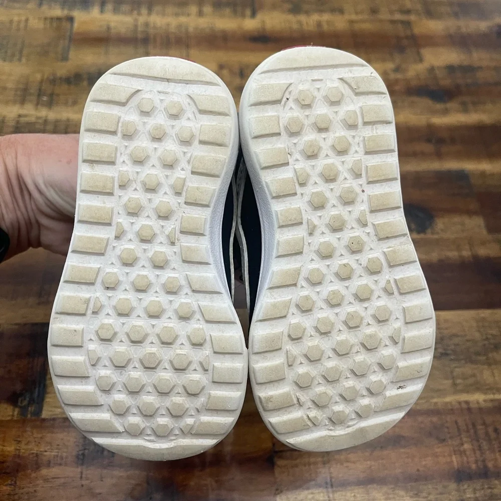 Vans Kids Ultrarange 66 V Black White Sneakers - Picture 7 of 12